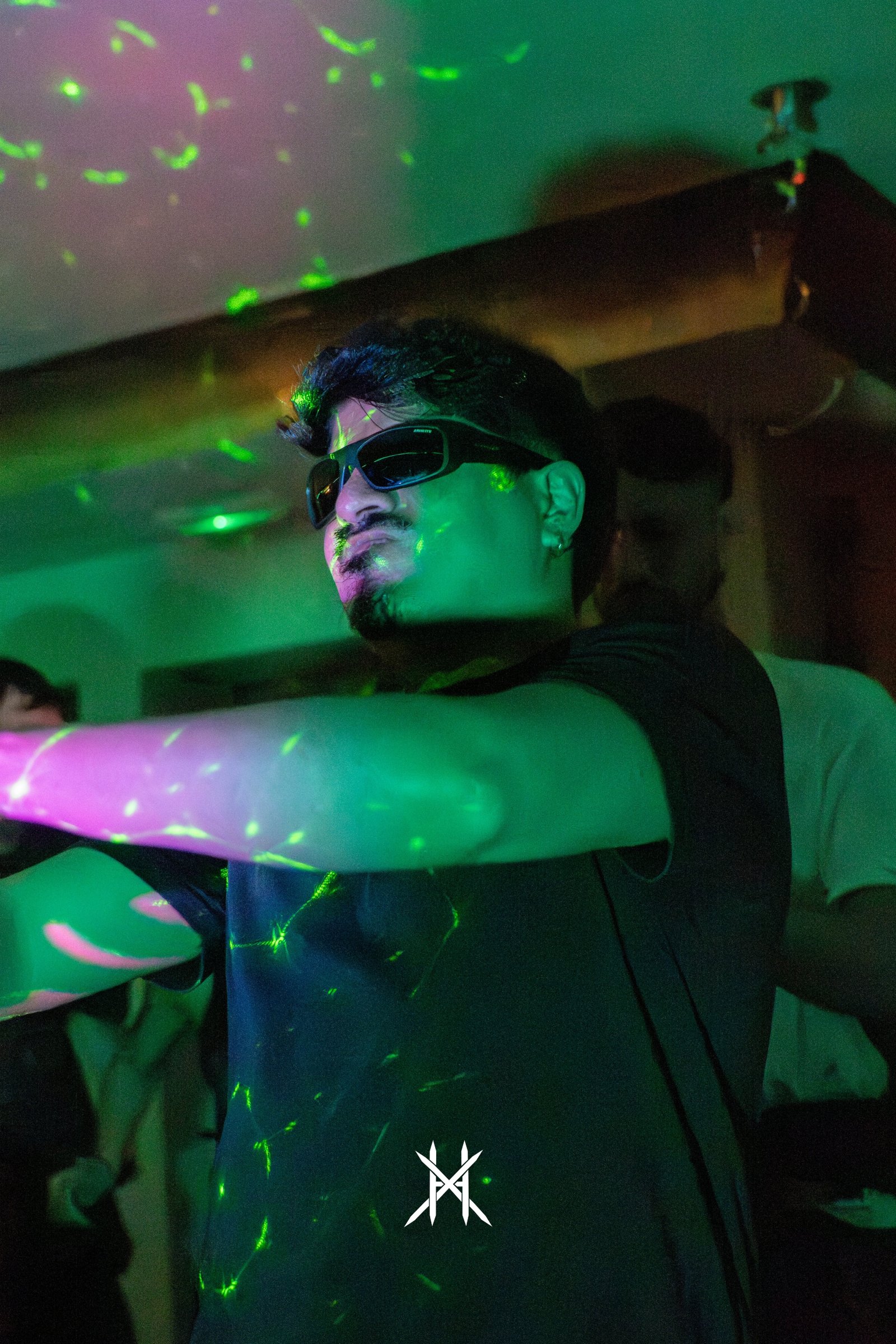 Comunidad de clubbers y público en eventos XTRM HARD Extremadura